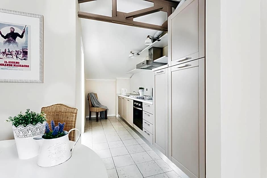 Adriano Residence