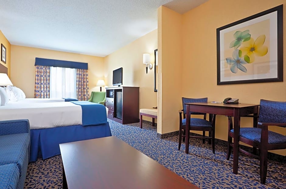 Holiday Inn Express Hotel and Suites Akron South-Airport Area