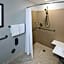 Courtyard by Marriott Miami At Dolphin Mall
