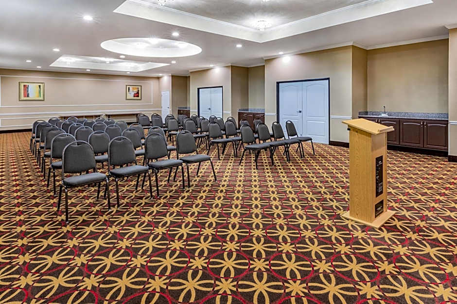 La Quinta Inn & Suites by Wyndham Garland Harbor Point