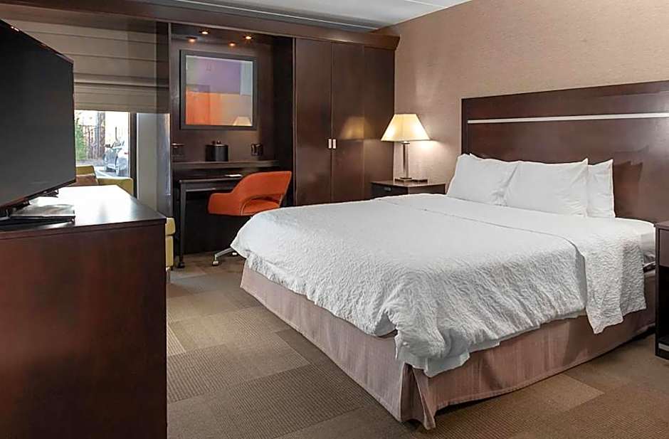 Holiday Inn Express - Newark Airport - Elizabeth by IHG