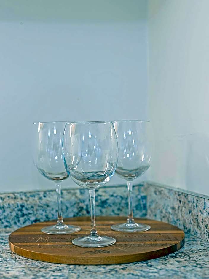 Charming Beach Studio With Pool & Sauna