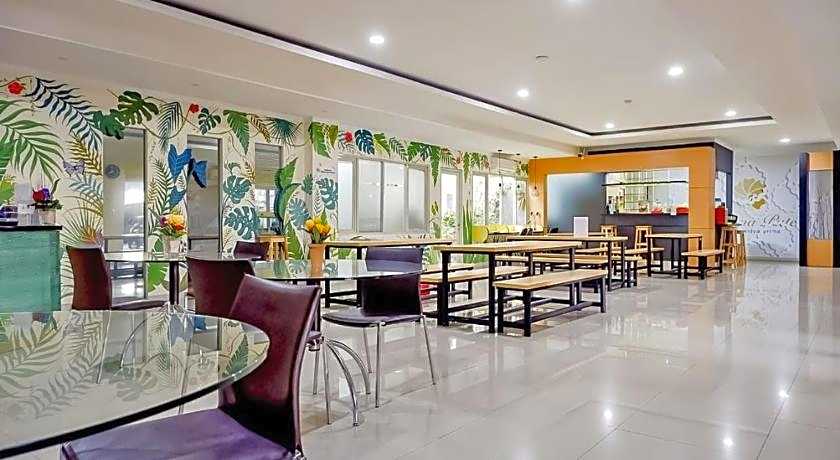 OYO Life 93383 Wisma Kencana Puteri