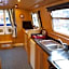 Houseboat Hotels
