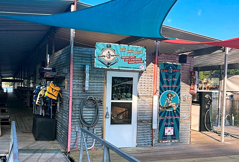 Buddy's Harbor