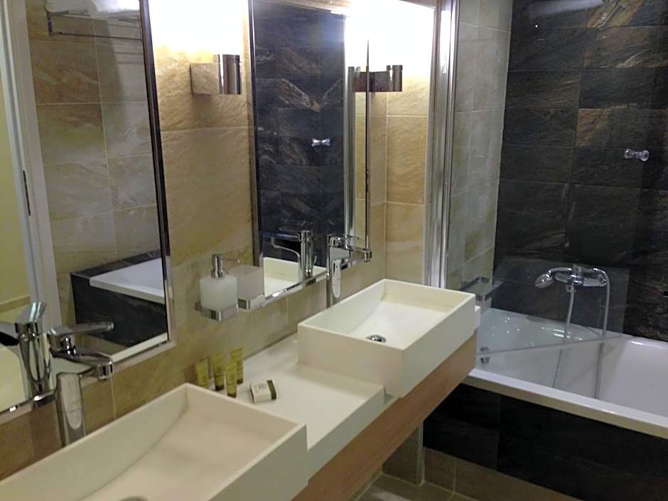 Swell Boutique Hotel