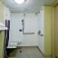 CLT Airport Inn & Suites