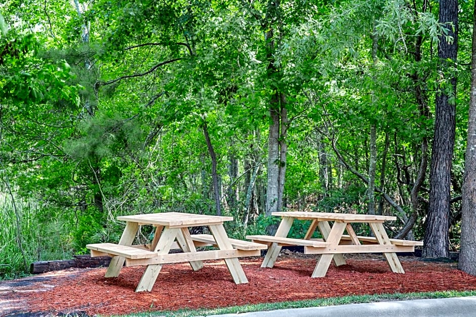 Holiday Inn Express & Suites - Hardeeville-Hilton Head by IHG