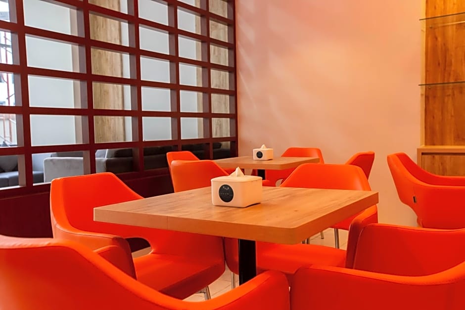 Urban Hotel Serpong by Zuzu