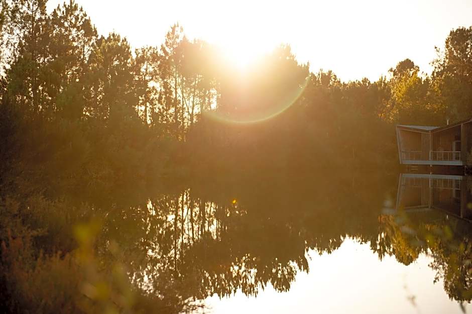 Les Échasses Golf & Surf Eco Lodge