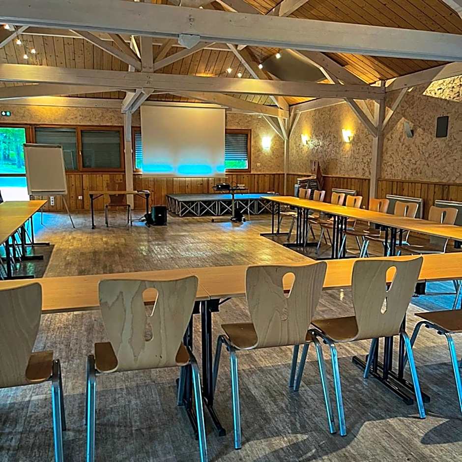 Le Bois Dormant-Hôtel Restaurant & Spa Logis Hôtel