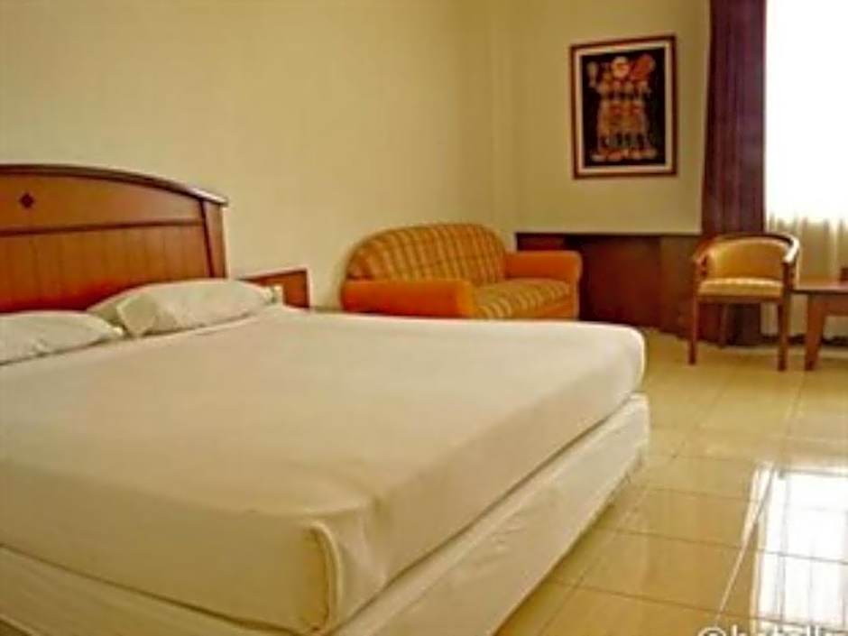 Karlita Hotel Tegal