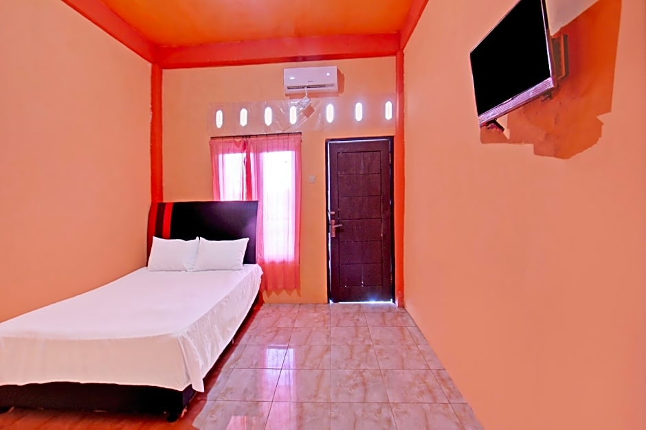 OYO Life 92847 Penginapan Muslim Walker