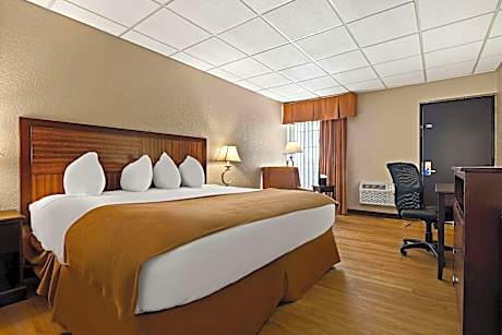 Rodeway Inn McPherson East