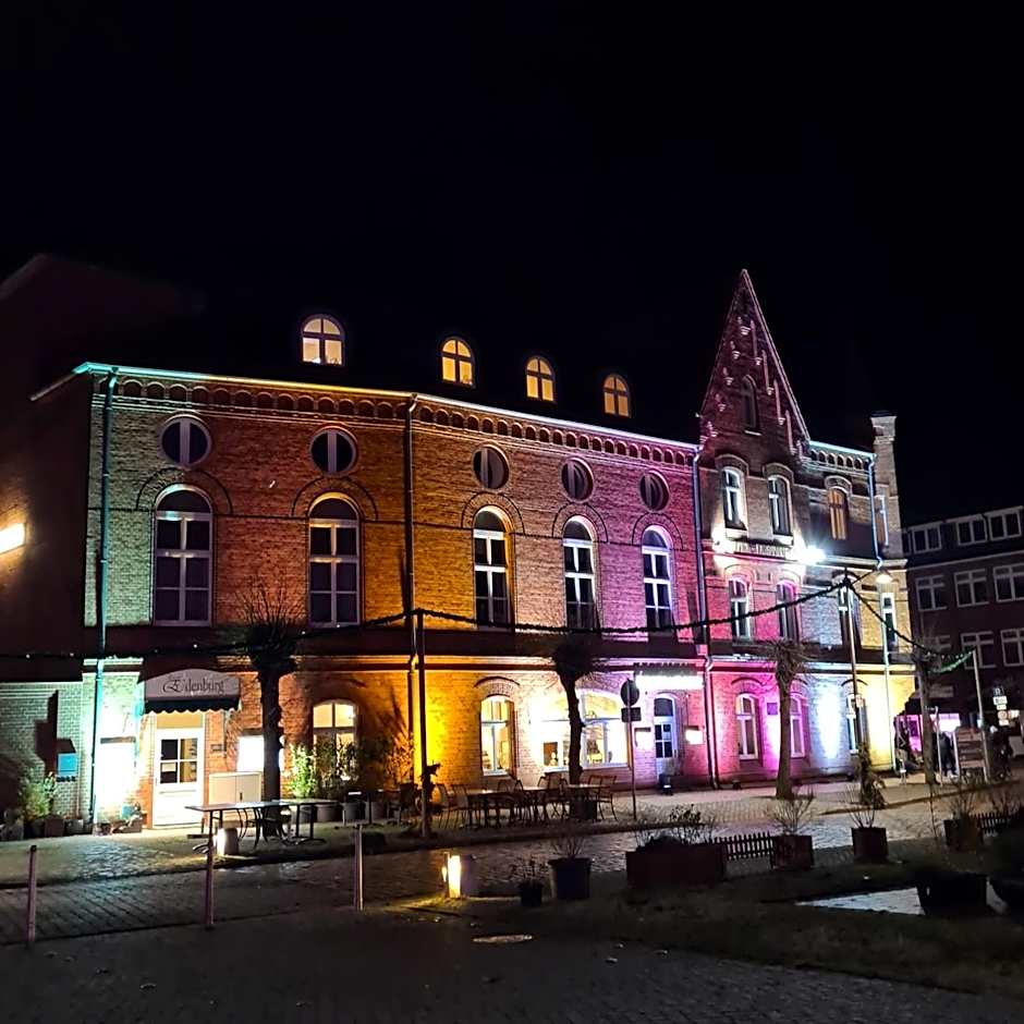 Zdjęcie 1 z 49 — Zur Eldenburg