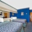 Days Inn & Suites by Wyndham Hutchinson