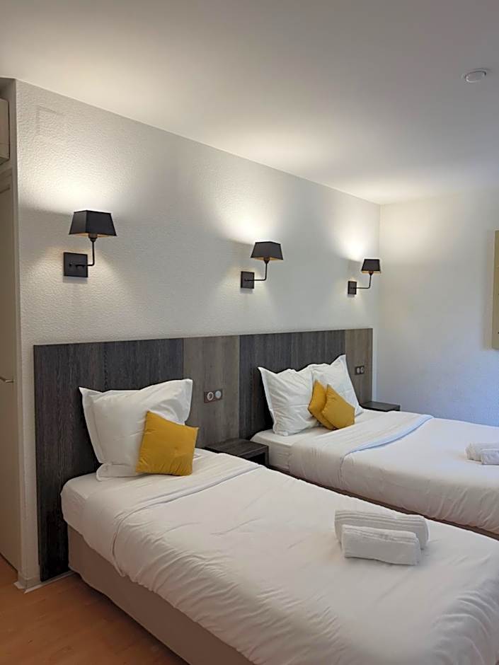 Le Victor Hugo - Hôtel et Restaurant - Logis Hôtels