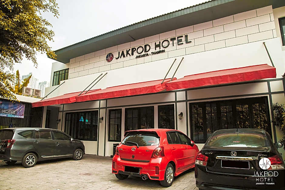 JakPod Capsule Hotel