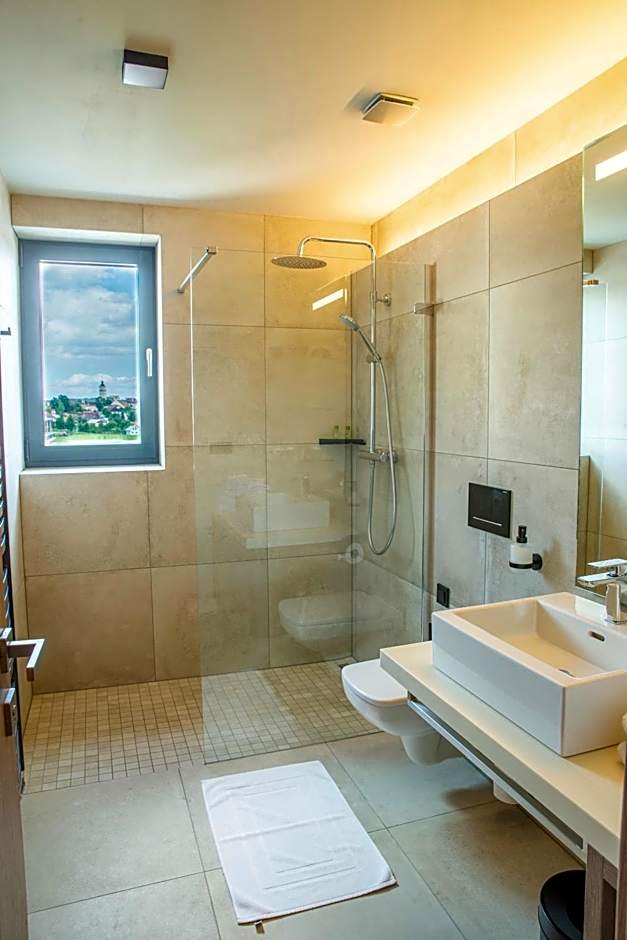 Hotel AquaCity Seasons