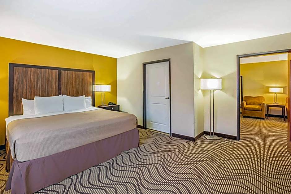 La Quinta Inn & Suites by Wyndham Floresville