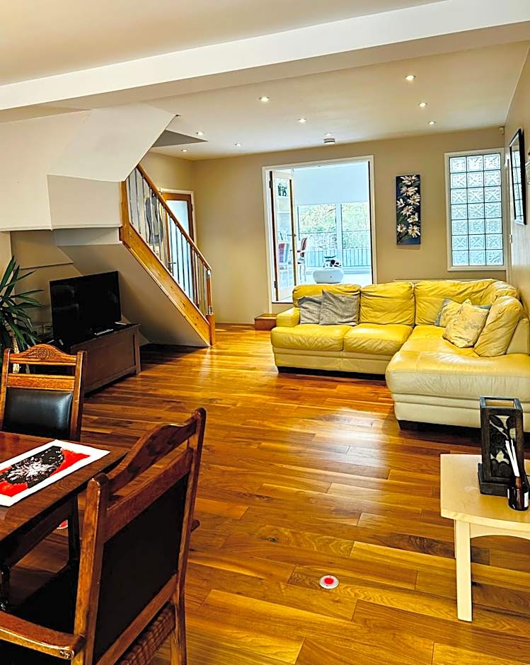 Zoe Bistro & Accommodation