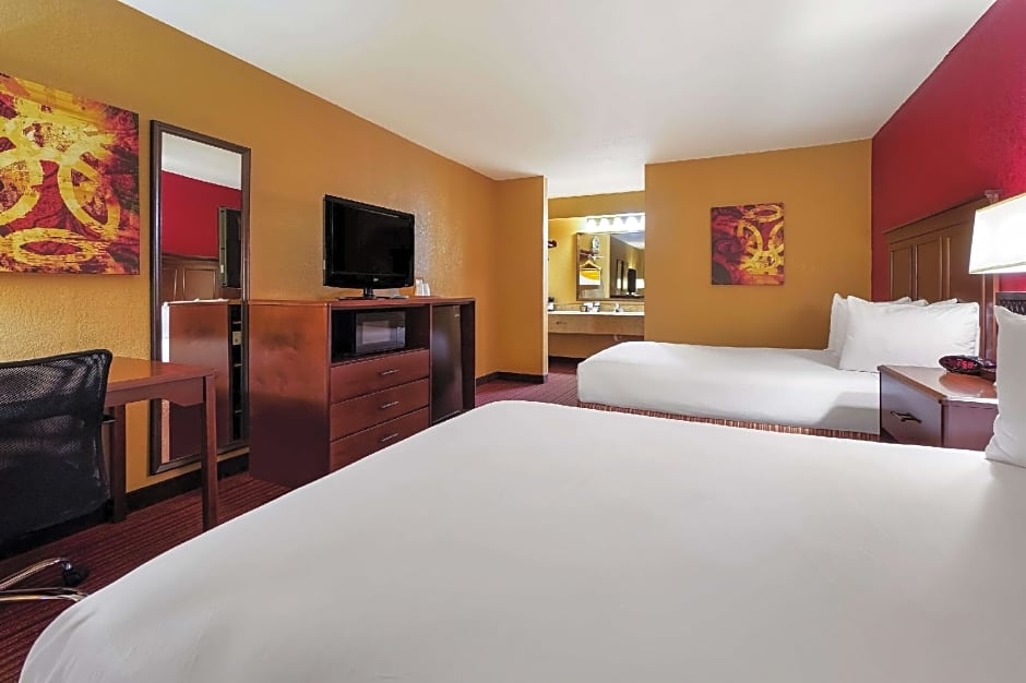 Quality Inn & Suites West Helena