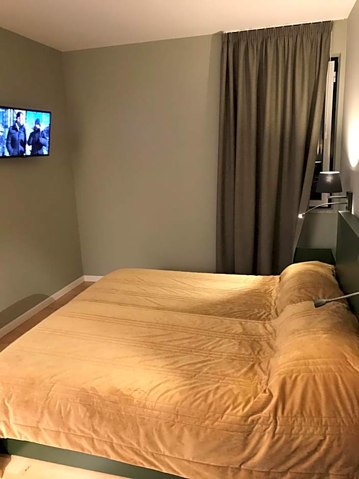 Photo 1 of 3 of 1 Double Bed or 2 Beds, Accessible