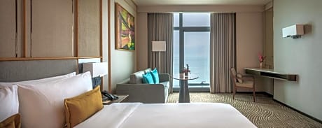 Executive Deluxe Seaview King Room