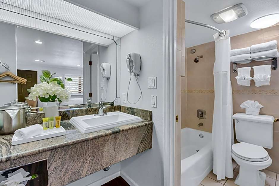 Napa Valley Hotel & Suites