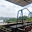 Crown Vista Batam Hotel