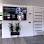 Luxury Apartment Private House and Parking Netflix