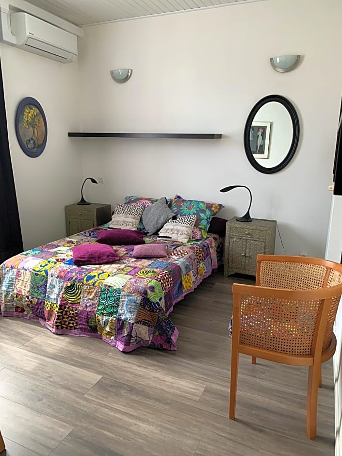 Appartement dans maison d'artiste