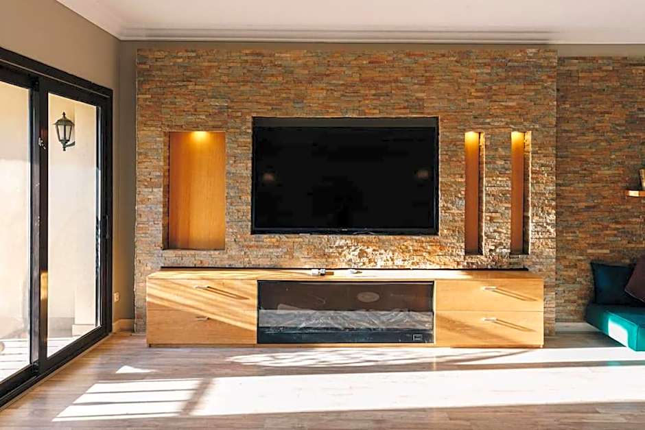 Mivida Emaar - Residence by Elegant Hospitality