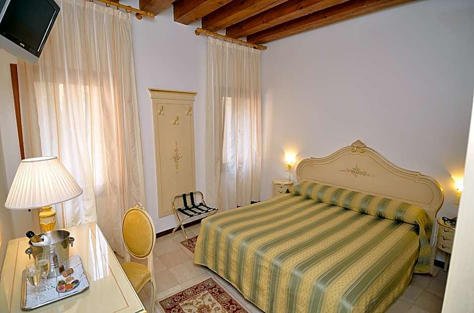 Hotel Orion