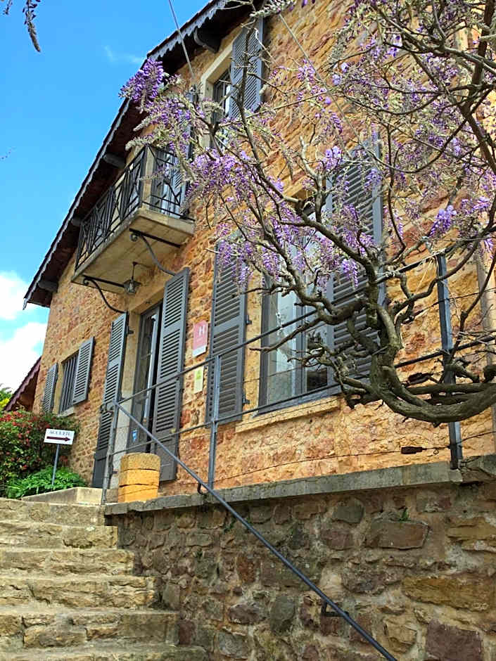 Logis Hôtel et Spa le Savigny