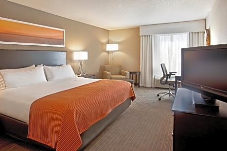 Holiday Inn Express Hotel & Suites Minneapolis - Minnetonka, an IHG Hotel