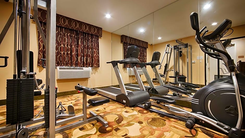 Best Western Plus Arena Hotel – New York, NY