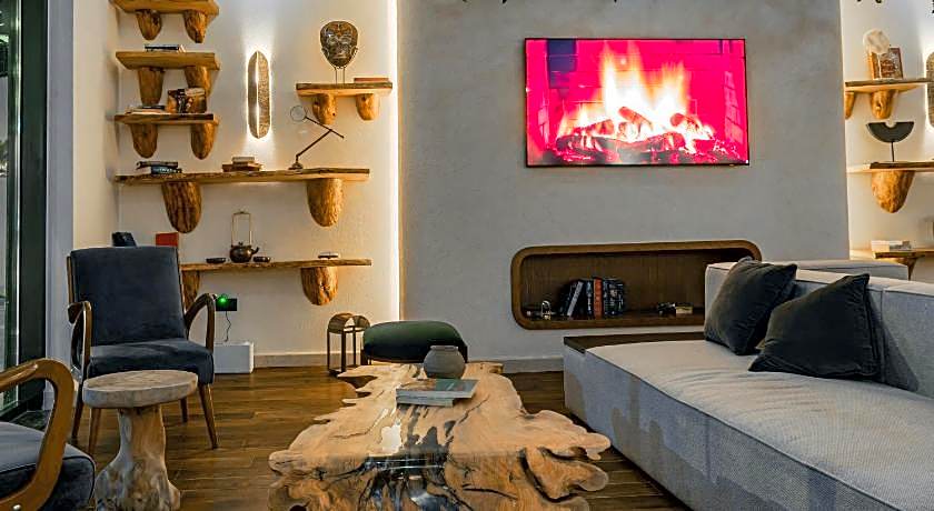 Bratus Hotel