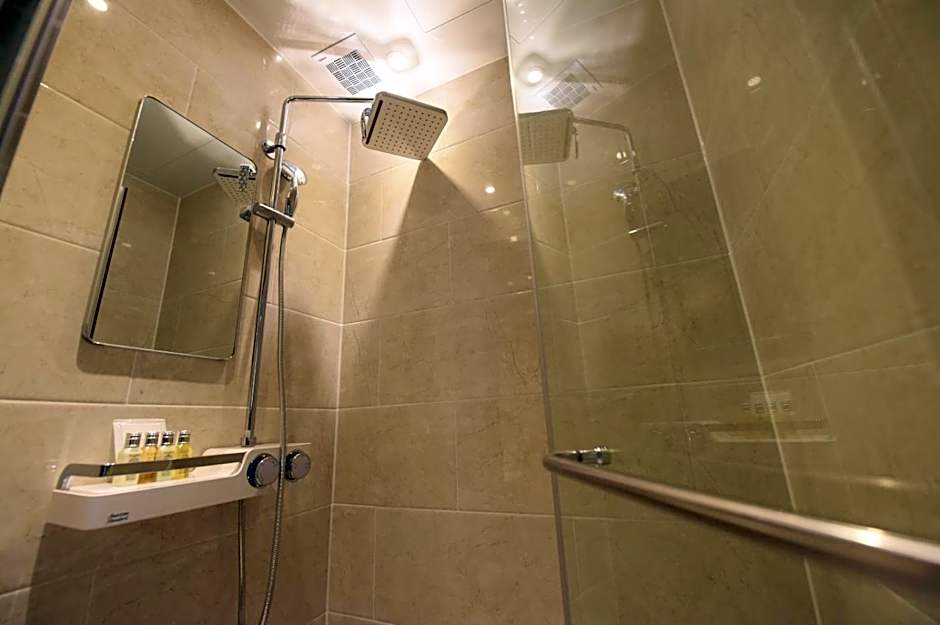 Geoje Artnouveau Suite Hotel