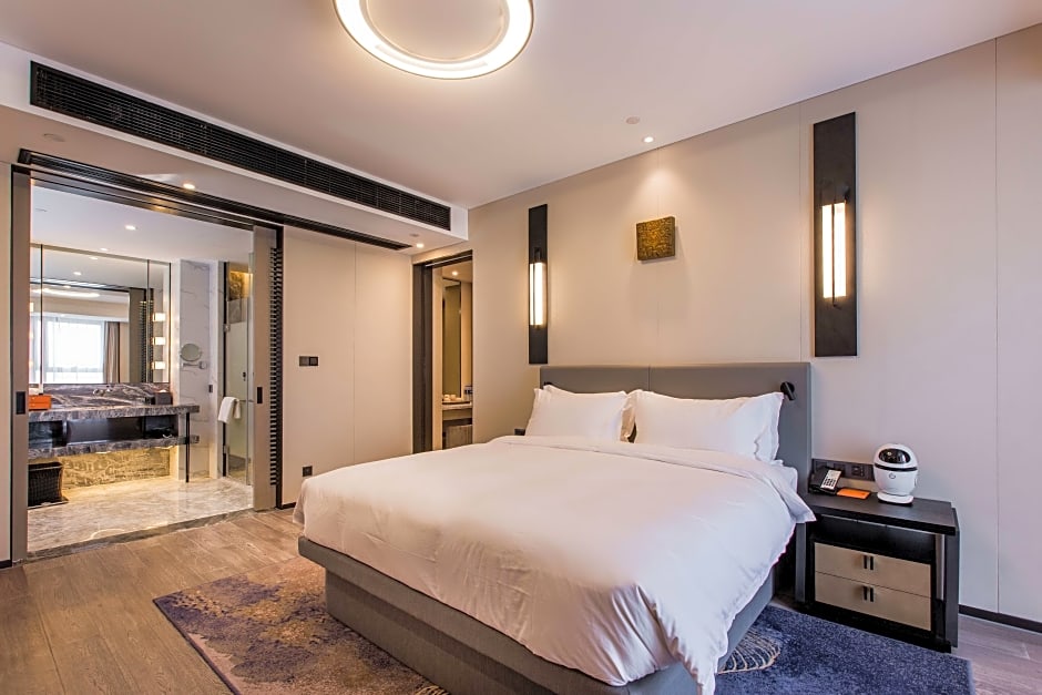 Howard Johnson by Wyndham Life ZhuoYuan Ningbo