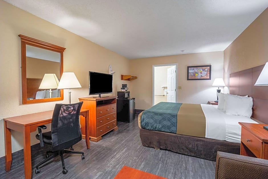 Econo Lodge Inn & Suites Cayce I-26 Airport