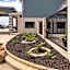 Super 8 by Wyndham Pasadena
