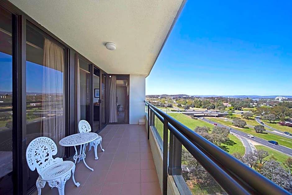 BreakFree Capital Tower Canberra