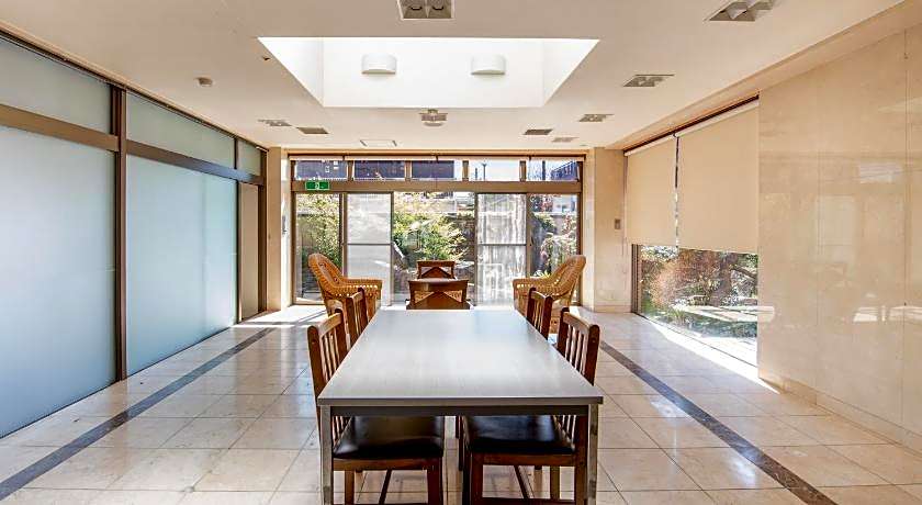 Chateraise Lodge Kasugai