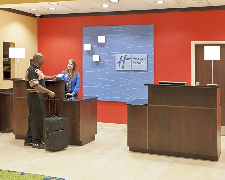 Holiday Inn Express Hotel and Suites Dayton South I 675 By IHG