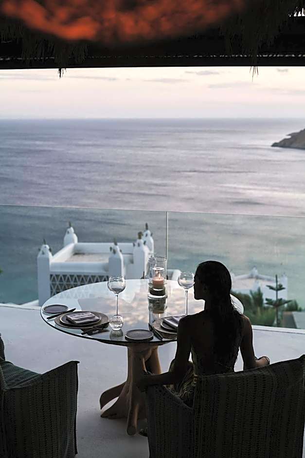 Myconian Utopia Relais and Chateaux