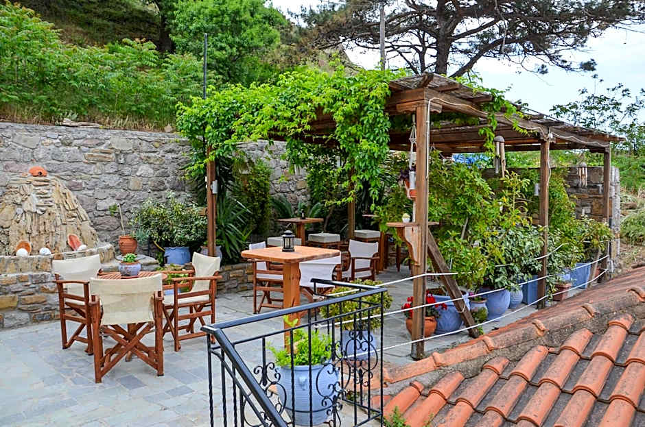 Hotel Dina - Ξενοδοχείο Ντινα