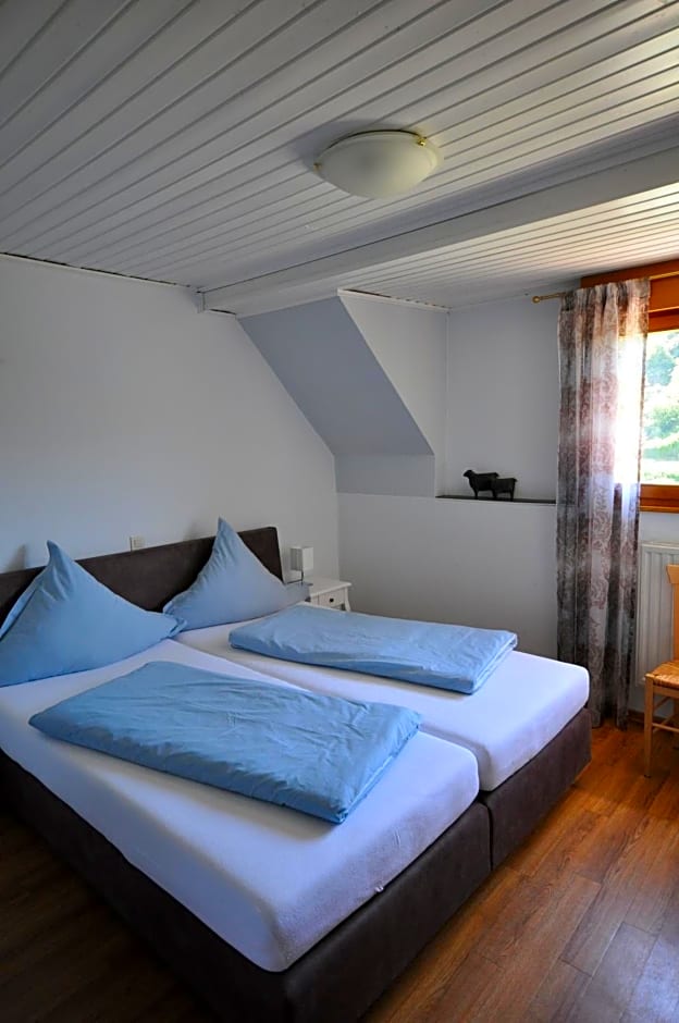 Gästezimmer im Weingut Amlinger&Sohn