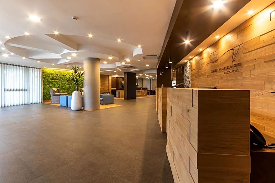 Sport Village Hotel & Spa