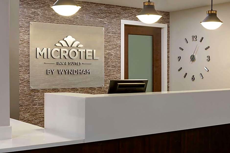 Microtel Inn & Suites by Wyndham Weyburn